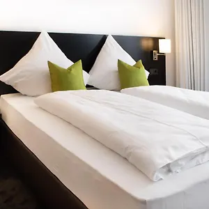 Hotel Nhi By Wmm Neuhaus am Inn