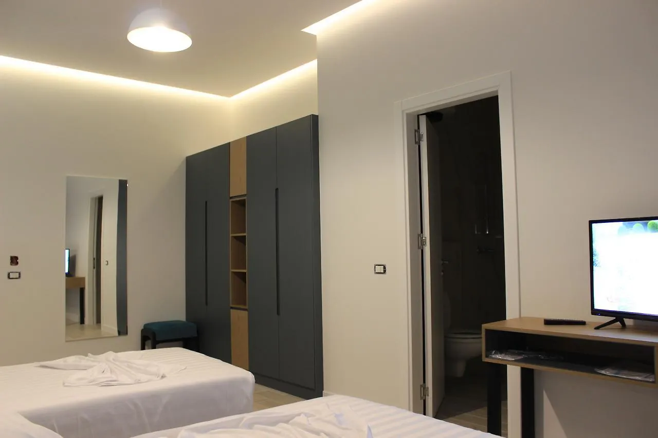 Domus Hotel & Apartments Shëngjin
