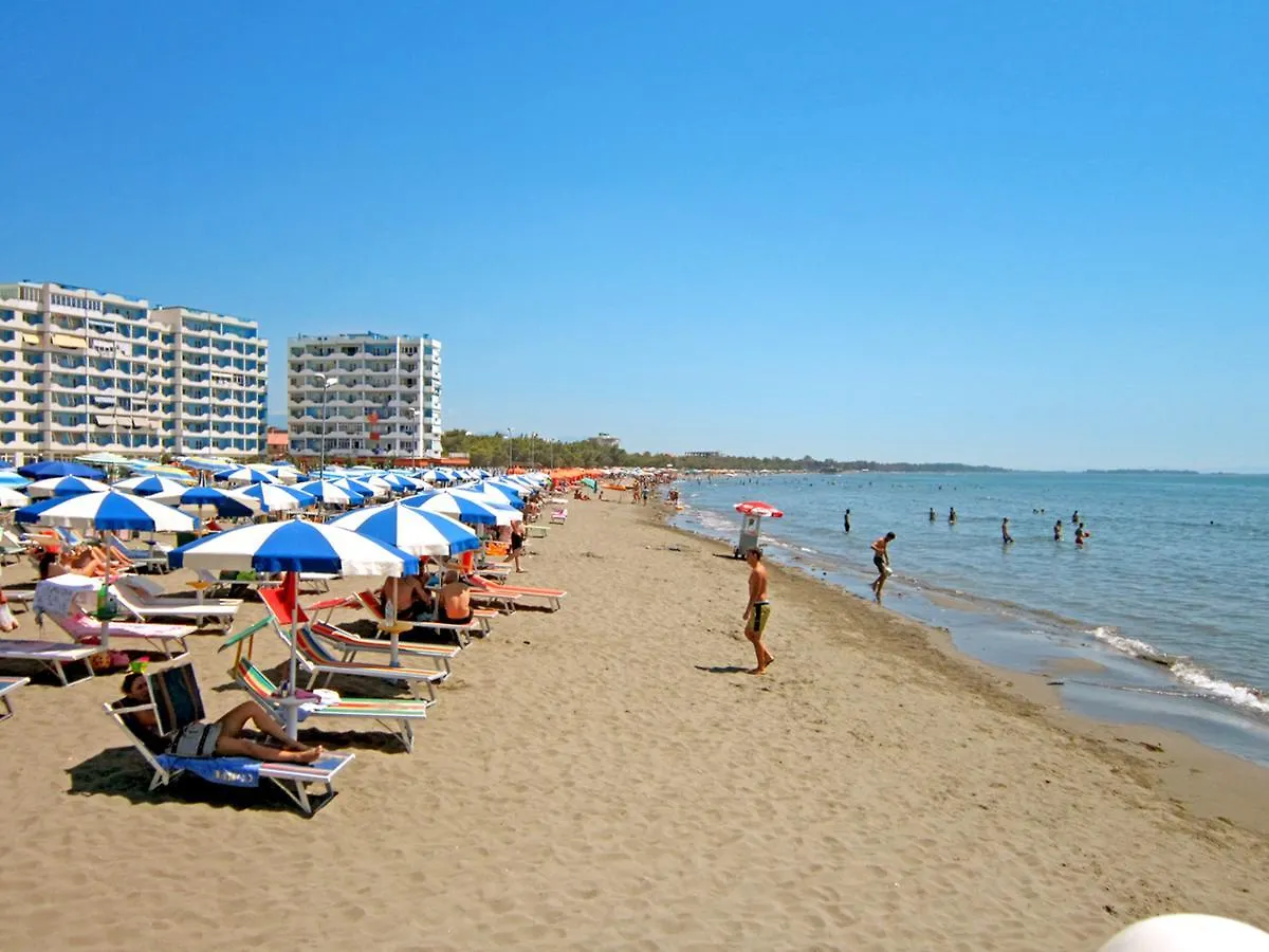Domus Hotel & Apartments Shëngjin